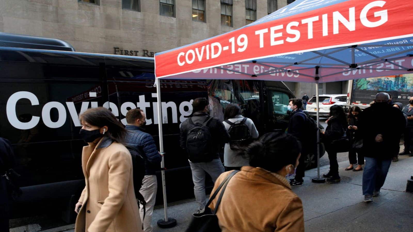 COVID Cases: क्या कोरोना की फिर होगी वापसी? अमेरिका में तेजी से बढ़ रहे कोविड-19 के मामले, दहशत में लोग