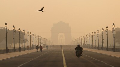 Pollution Debate: विपक्ष के सूत्रों के अनुसार, प्रियंका गांधी वाड्रा ने प्रदूषण पर चर्चा के लिए अपनी स्पीच तैयार कर ली थी
