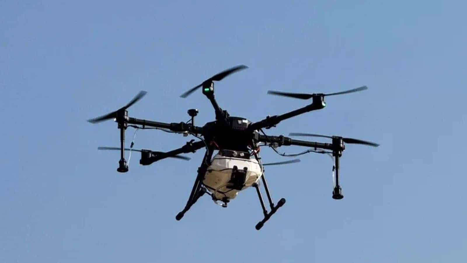 Stock Crash: ड्रोन बनाने वाली कंपनी के शेयर 20% धड़ाम, लगा लोअर सर्किट, SEBI ने प्रमोटर को किया बैन Stock Crash: ड्रोन बनाने वाली कंपनी के शेयर 20% धड़ाम, लगा लोअर सर्किट, SEBI ने प्रमोटर को किया बैन