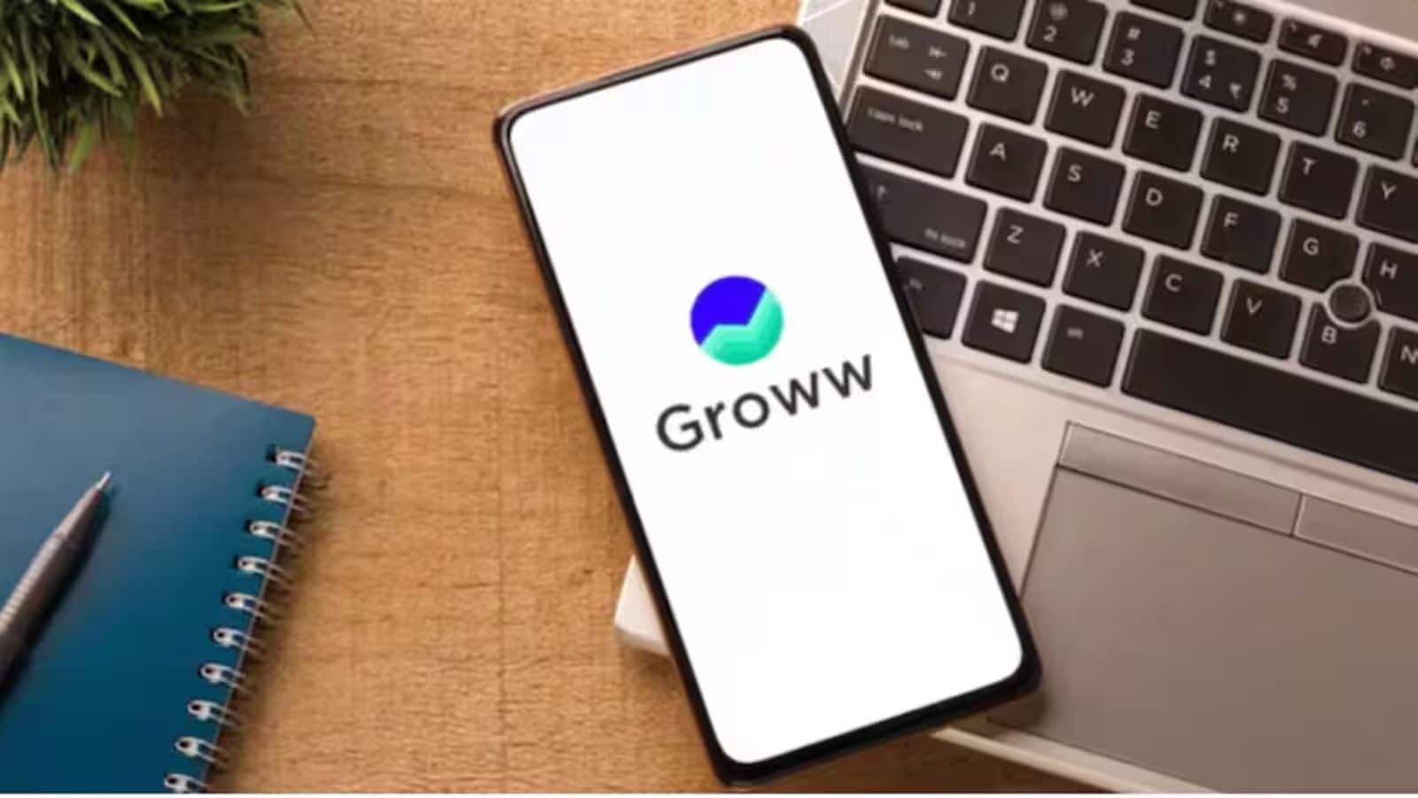 Groww बनेगा अगला ‘रॉबिनहुड’? जेफरीज ने दी पहली ‘Buy’ रेटिंग, 26% तक बढ़ने का अनुमान Groww बनेगा अगला ‘रॉबिनहुड’? जेफरीज ने दी पहली ‘Buy’ रेटिंग, 26% तक बढ़ने का अनुमान