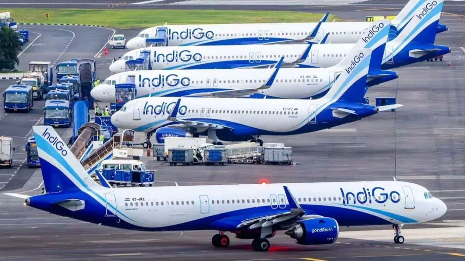 IndiGo Crisis: इंडिगो पर सरकार की सख्त कार्रवाई! DGCA ने की उड़ानों में 5% की कटौती, एयरलाइन को रिवाइज्ड शेड्यूल जमा करने के निर्देश IndiGo Crisis: इंडिगो पर सरकार की सख्त कार्रवाई! DGCA ने की उड़ानों में 5% की कटौती, एयरलाइन को रिवाइज्ड शेड्यूल जमा करने के निर्देश
