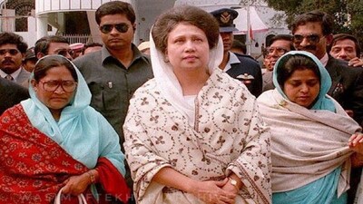 ढाका ट्रिब्यून में छपी खबर के मुताबिक ढाका मेट्रोपोलिटन पुलिस ने बुधवार को ये आदेश जारी किया है।