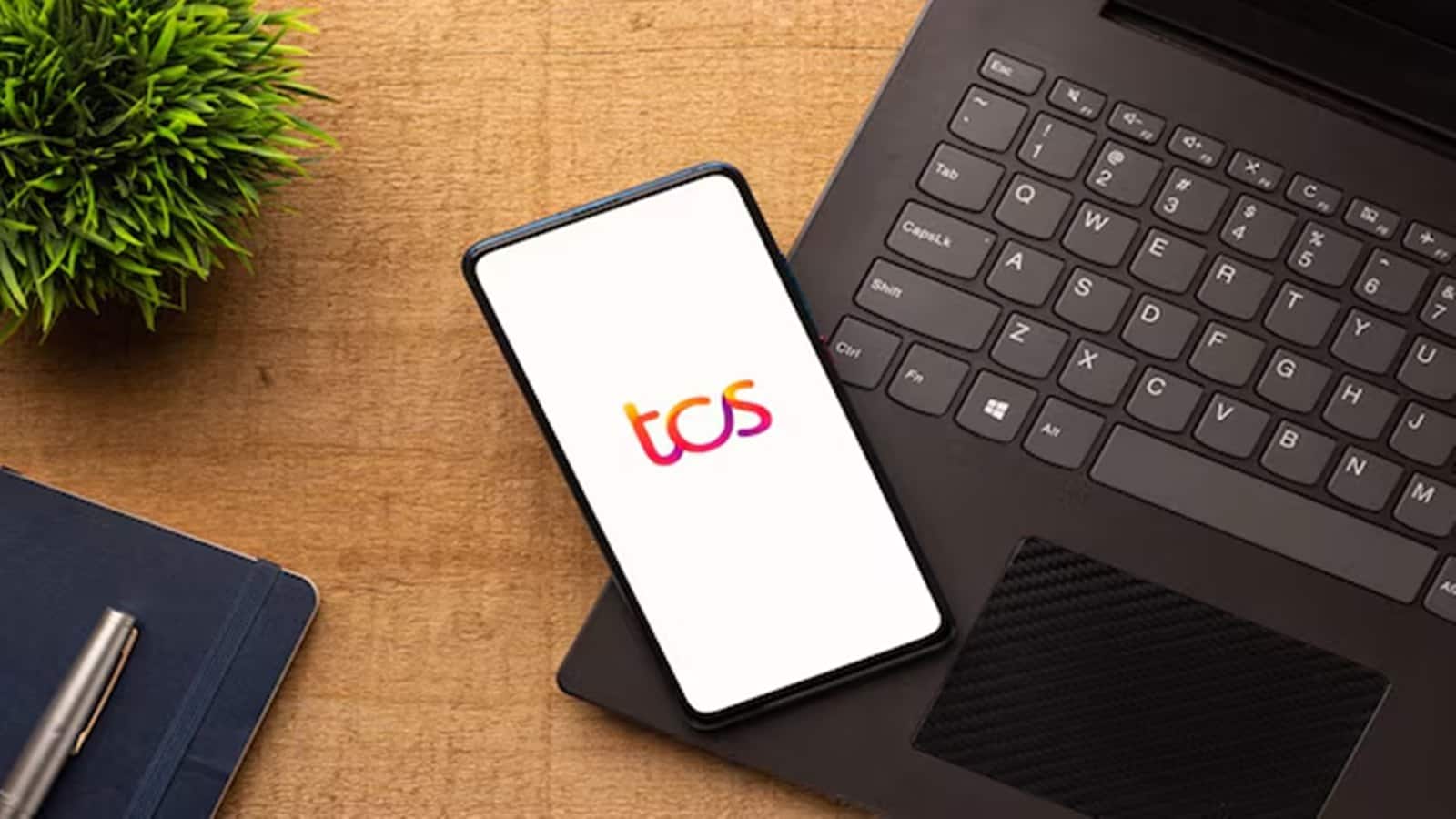 TCS Share price : टीसीएस ने डिजिटल सर्विस से AI बेस्ट कंपनी बनने का इरादा किया जाहिर, 1.5% भागा शेयर TCS Share price : टीसीएस ने डिजिटल सर्विस से AI बेस्ट कंपनी बनने का इरादा किया जाहिर, 1.5% भागा शेयर