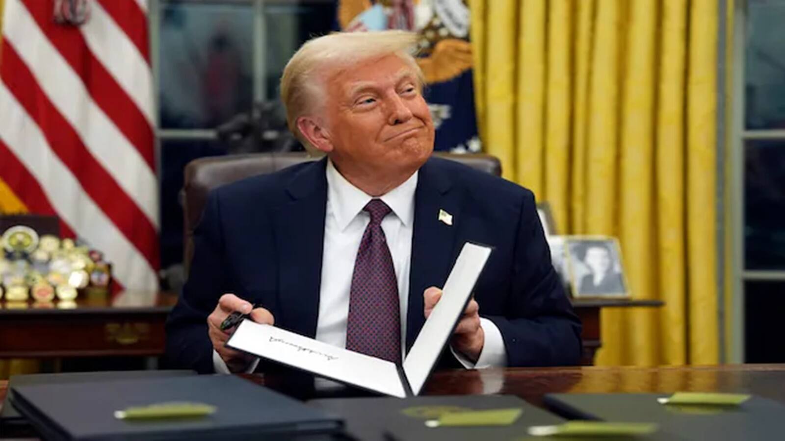 Trump Tariffs: 50% टैरिफ के खिलाफ तीन अमेरिकी सांसद, भारत के पक्ष में प्रस्ताव पेश Trump Tariffs: 50% टैरिफ के खिलाफ तीन अमेरिकी सांसद, भारत के पक्ष में प्रस्ताव पेश