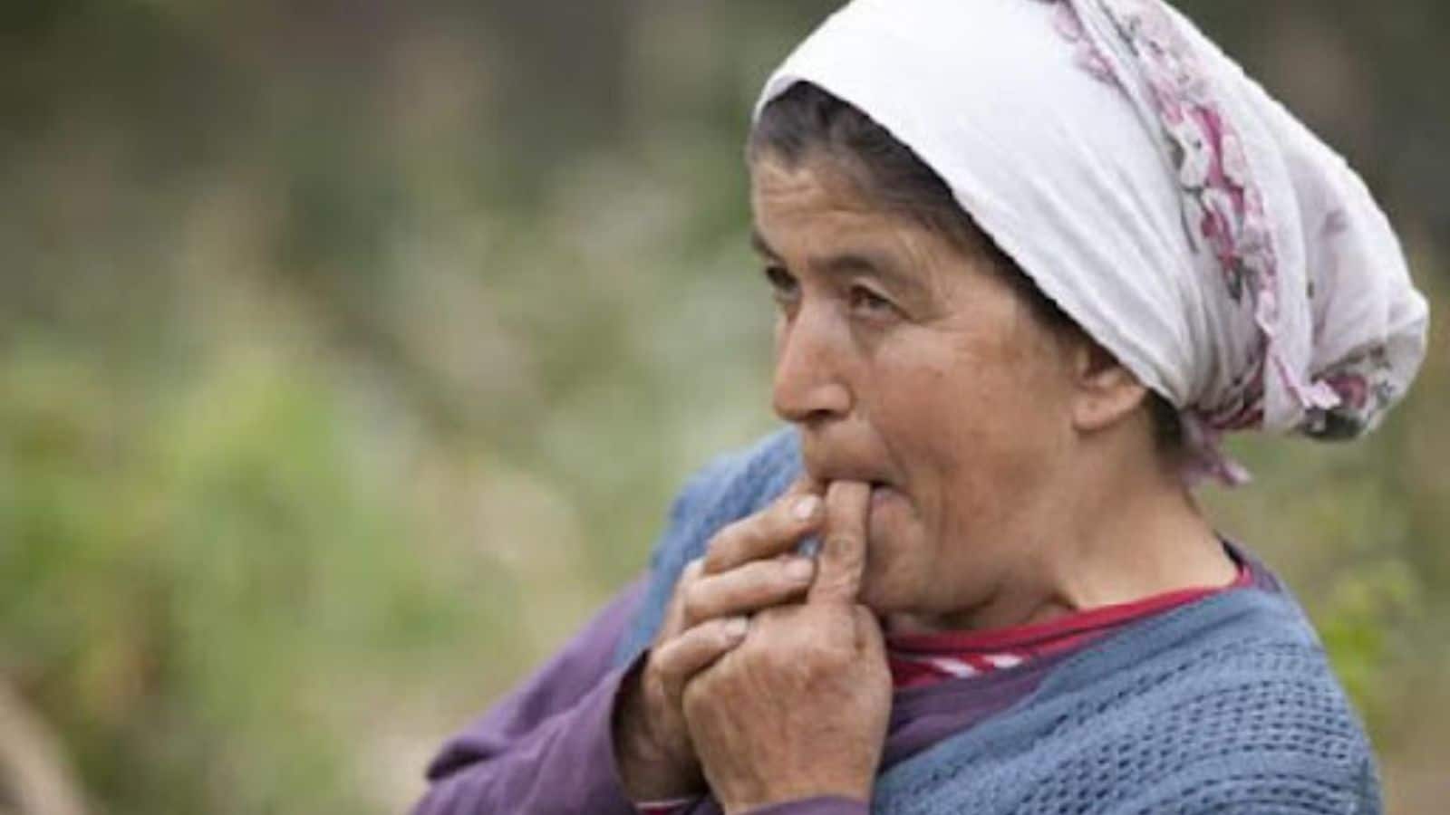Unique village: भारत का अनोखा गांव, जहां नाम से नहीं बल्कि सीटी बजाकर बुलाते हैं लोगों को Unique village: भारत का अनोखा गांव, जहां नाम से नहीं बल्कि सीटी बजाकर बुलाते हैं लोगों को