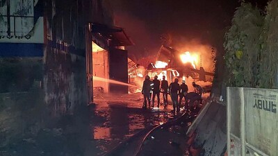 West Bengal Fire: दक्षिण 24 परगना जिले में दो गोदामों में आग लगने से 7 लोगों की मौत की पुष्टि हो चुकी है
