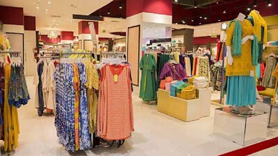 आदित्य बिड़ला फैशन एंड रिटेल (Aditya Birla Fashion) और आदित्य बिड़ला लाइफस्टाइल ब्रांड्स (Aditya Birla Lifestyle Brands) के शेयरों में आज एक बड़ी ब्लॉक डील के तहत बिकवाली का भारी दबाव बना।