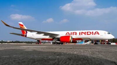 पायलट को कुछ दिनों बाद दिल्ली लाया गया, जहां एयर इंडिया और (DGCA) दोनों इस मामले की जांच कर रहे हैं
