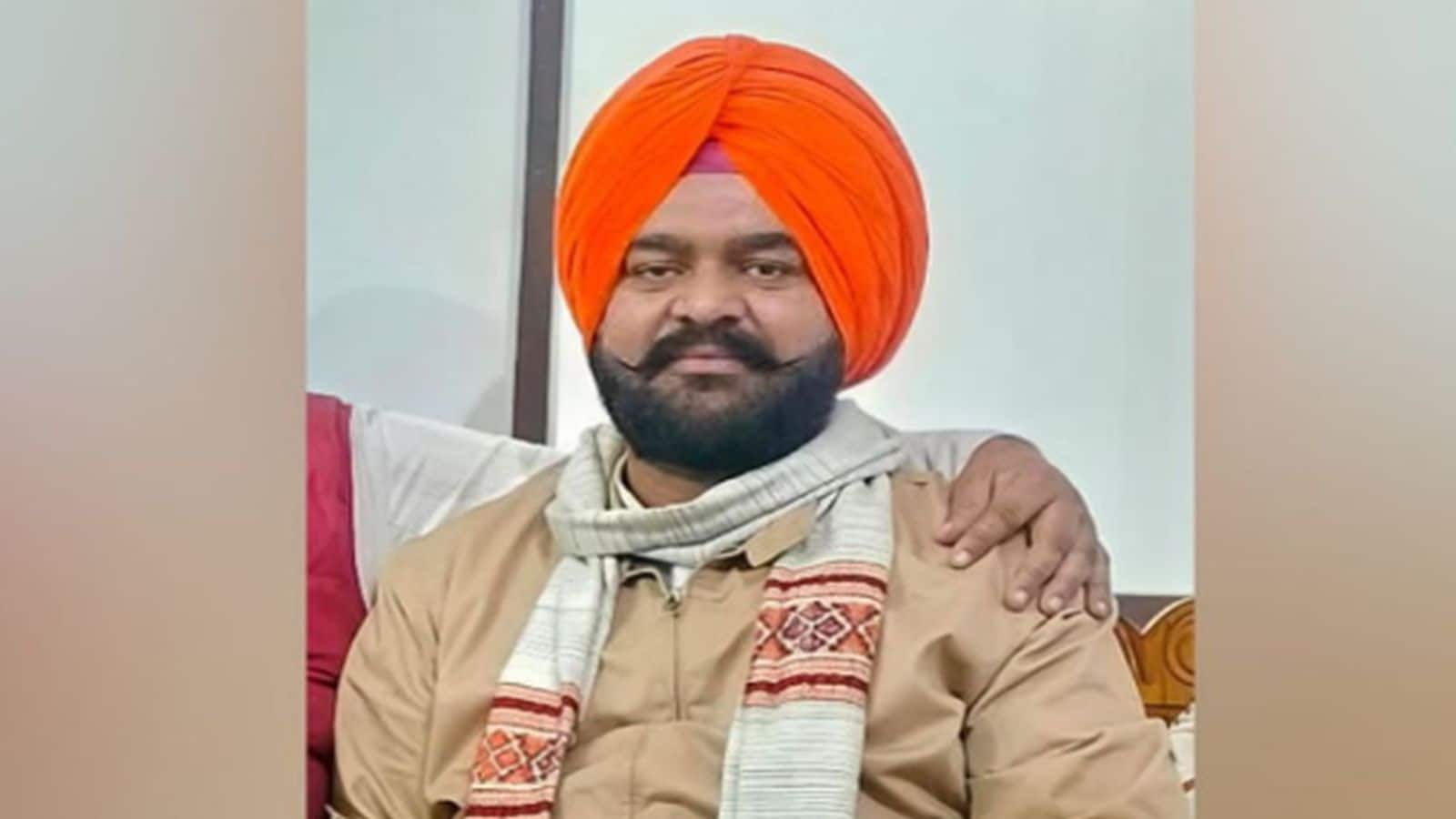 Jarmal Singh: अमृतसर में AAP सरपंच जर्मल सिंह की गोली मारकर हत्या, शादी समारोह में सरेआम कई लोगों ने की फायरिंग Jarmal Singh: अमृतसर में AAP सरपंच जर्मल सिंह की गोली मारकर हत्या, शादी समारोह में सरेआम कई लोगों ने की फायरिंग