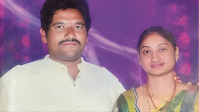 Andhra Pradesh Murder: पति की हत्या के बाद शव पास बैठ कर पॉर्न वीडियो देखती रही पत्नी!