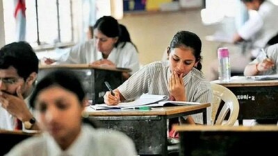छात्र ध्यान रखें कि बोर्ड परीक्षा उनकी समझ को टेस्ट करने के लिए है। 