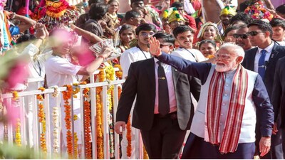 पीएम ने कहा, 'सोमनाथ पर हुए हमलों को सिर्फ 'धन की लूट' के रूप में दिखाकर उनके पीछे की नफरत और आतंक को छिपाया गया