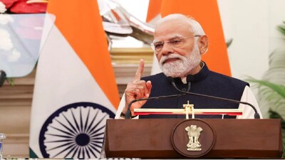 PM Mod News: पीएम मोदी ने बेंगलुरु सबअर्बन रेलवे प्रोजेक्ट और तेलंगाना में जे चोक्का राव देवाडुला लिफ्ट सिंचाई योजना की समीक्षा की