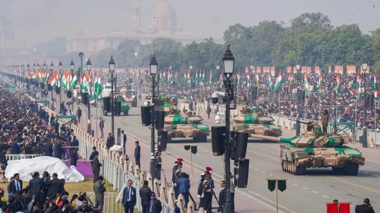 77th Republic Day: कर्तव्य पथ पर भारत की शक्ति और संस्कृति का भव्य  प्रदर्शन, यहां देखें 10 मुख्य बिंदु | Moneycontrol Hindi