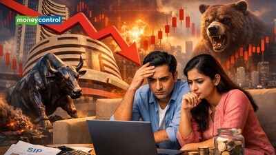एक्सपर्ट के मुताबिक, बाजार में करेक्शन के समय SIP करना ज्यादा फायदेमंद होता है।