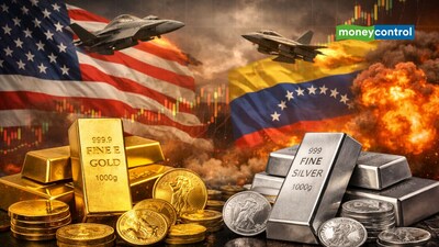 MCX पर चांदी की कीमतें हफ्ते के दौरान 3,471 रुपये या 1.45 प्रतिशत गिर गईं।