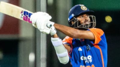 सिलेक्शन कमेटी ने वाशिंगटन सुंदर की जगह आयुष बदोनी को भारतीय टीम में शामिल किया है