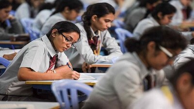 राज्य के इंटरमीडिएट छात्रों की परीक्षा 21 फरवरी से शुरू होकर 20 मार्च तक चलेंगी।