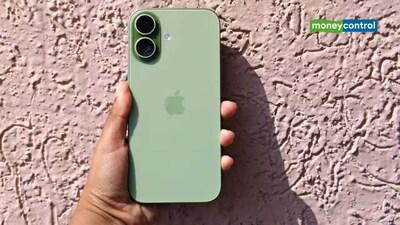 भारत में iPhone की वॉल्यूम हिस्सेदारी करीब 9% और वैल्यू शेयर 28% है। 