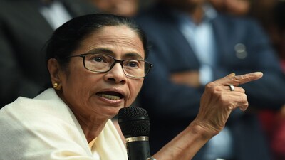 I-PAC Raid Case: हाई कोर्ट ने बुधवार (14 जनवरी) को तृणमूल कांग्रेस (TMC) की अपने डेटा की सुरक्षा की मांग वाली याचिका खारिज कर दी

