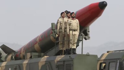पाकिस्तान एयर फोर्स ने शनिवार को अपने देश में बनाए गए तैमूर वेपन सिस्टम का सफल परिक्षण किया है । 