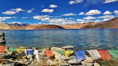 लेह लौटते समय, ग्रुप गलती से लेह-मनाली हाईवे पर चला गया था।