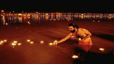 पौष पूर्णिमा के दिन भगवान विष्णु और माता लक्ष्मी की पूजा आराधना अवश्य करें। 