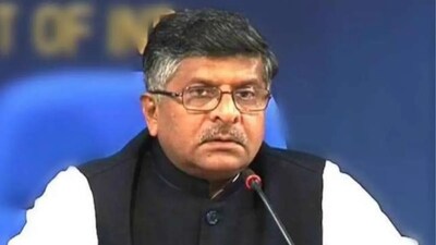 दिल्ली में BJP नेता रवि शंकर प्रसाद के घर में लगी आग, मौके पर पहुंची दमकल की गाड़ियांदिल्ली में BJP नेता रवि शंकर प्रसाद के घर में लगी आग, मौके पर पहुंची दमकल की गाड़ियां
