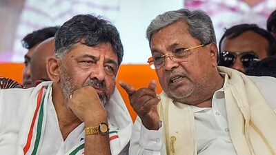 Karnataka: यूथ कांग्रेस के कार्यकर्ताओं पर मंच से भड़के CM सिद्धारमैया