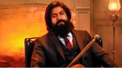 Toxic teaser controversy: AAP का कहना है कि टीजर में कुछ दृश्य महिलाओं के अपमानजनक और अत्यधिक अश्लील हैं।