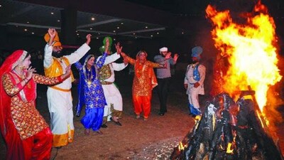 ये पर्व पंजाब, हरियाण, हिमाचल प्रदेश और दिल्ली में बहुत गर्मजोशी से मनाया जाता है। 