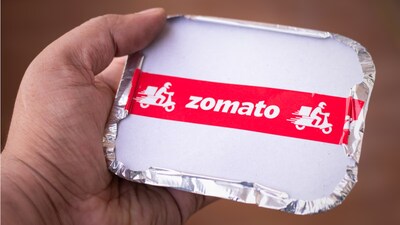 Eternal Share Price: प्रतिस्पर्धा बढ़ने से स्टॉक पर दबाव बना है। अमेज़न नाउ और अमेज़न फ्रेश की क्विक कॉमर्स में एंट्री से शेयर पर दबाव बढ़ा है