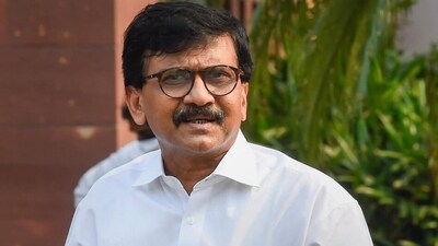 शिवसेना नेता संजय राउत ने भाजपा-चुनाव आयोग की बैठक पर उठाए सवाल, मतदाता सूची और EVM में खामियों का लगाया आरोप