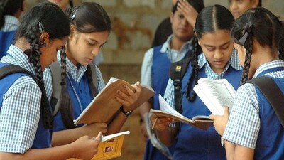 यह घटना पटना के मसौढ़ी पुलिस के अधिकार क्षेत्र में आने वाले महाराजचक गांव के पास हुई। 