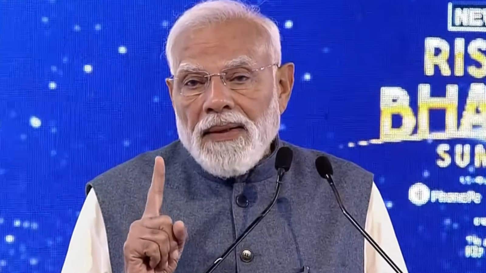 Rising Bharat Summit: 'कांग्रेस ने कपड़े उतार कर खुद को एक्सपोज किया' AI समिट में 'शर्टलेस' विरोध प्रदर्शन पर बरसे PM मोदी