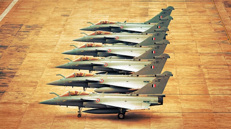 IAF की बढ़ेगी ताकत, 114 नए राफेल फाइटर जेट और 6 P8i विमान की खरीद को मिली  मंजूरी, DAC ने दिखाई हरी झंडी! | Moneycontrol Hindi