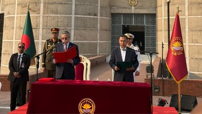 Bangladesh New PM oath: तारिक रहमान ने ली प्रधानमंत्री पद की शपथ, 35 साल बाद किसी पुरुष के हाथ में देश की कमान