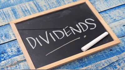 पेस्टीसाइड और एग्रोकेमिकल सेक्टर की कंपनी PI Industries 5 रुपये प्रति शेयर का अंतरिम डिविडेंड देने वाली है। रिकॉर्ड डेट 23 फरवरी है। 
