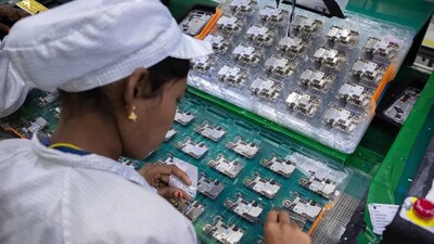 Kaynes Technology के सीएफओ जयराम संपत ने कहा कि पूरे वित्त वर्ष 2026 के लिए रेवेन्यू के अनुमान को ₹4400 करोड़ से घटाकर ₹4100 कर दिया गया है।