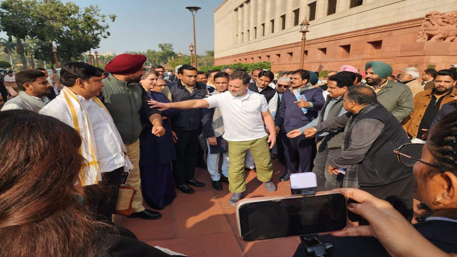 US-India trade deal: ‘प्रधानमंत्री कंप्रोमाइज्ड हैं, मोदी जी पर भयंकर दबाव है’; भारत-अमेरिका ट्रेड डील पर राहुल गांधी का हमला