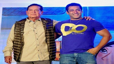 Salim Khan Admitted: अभिनेता सलमान खान अपने पिता को देखने अस्पताल पहुंच गए हैं
