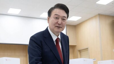 Former South Korean President Yoon Suk-yeol Gets Life for Martial Law Plot