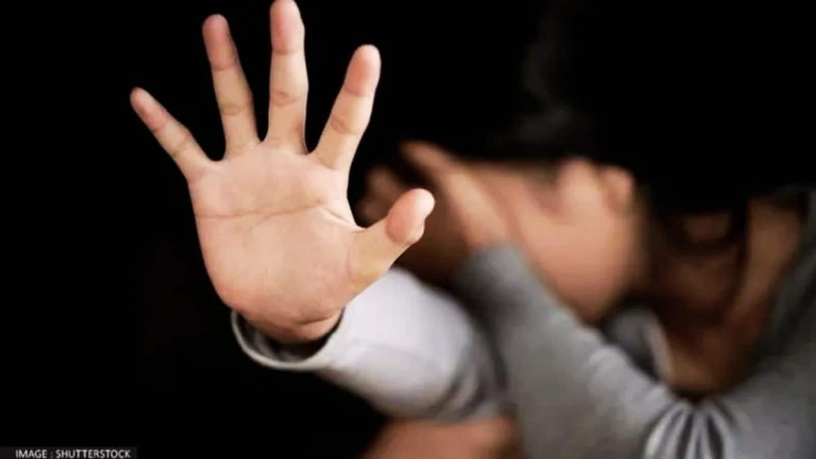 Odisha Crime News: पहले बॉयफ्रेंड ने की दरिंदगी, फिर अजनबी ने मदद के बहाने दुष्कर्म कर महिला को छत से फेंका