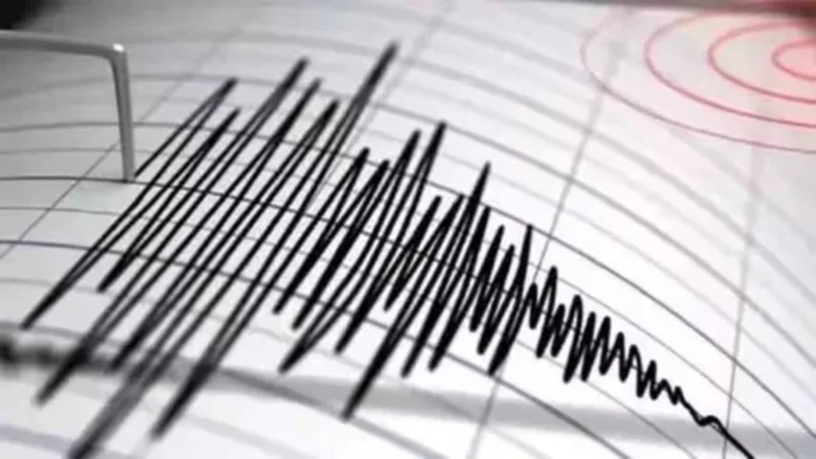 Earthquake: बांग्लादेश में आया 5.5 तीव्रता का भूकंप, कोलकाता और आसपास के जिलों में भी महसूस किए गए झटके