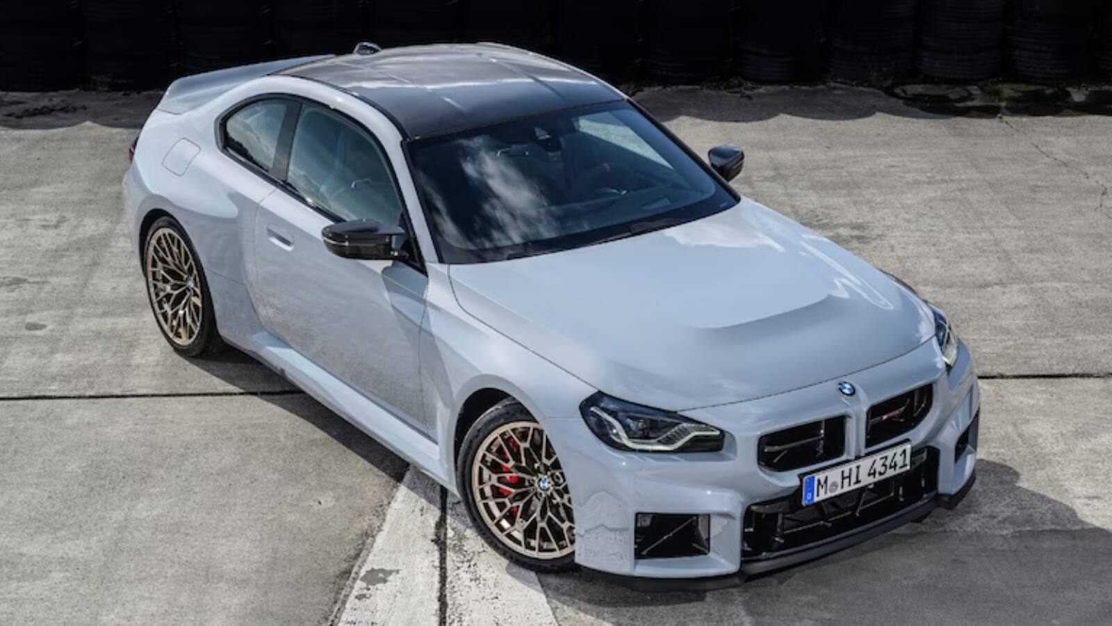 BMW M2 CS भारत में लॉन्च, मिलेगा कार्बन फाइबर डिजाइन और हल्की M कार्बन बकेट सीट्स, जानें कीमत