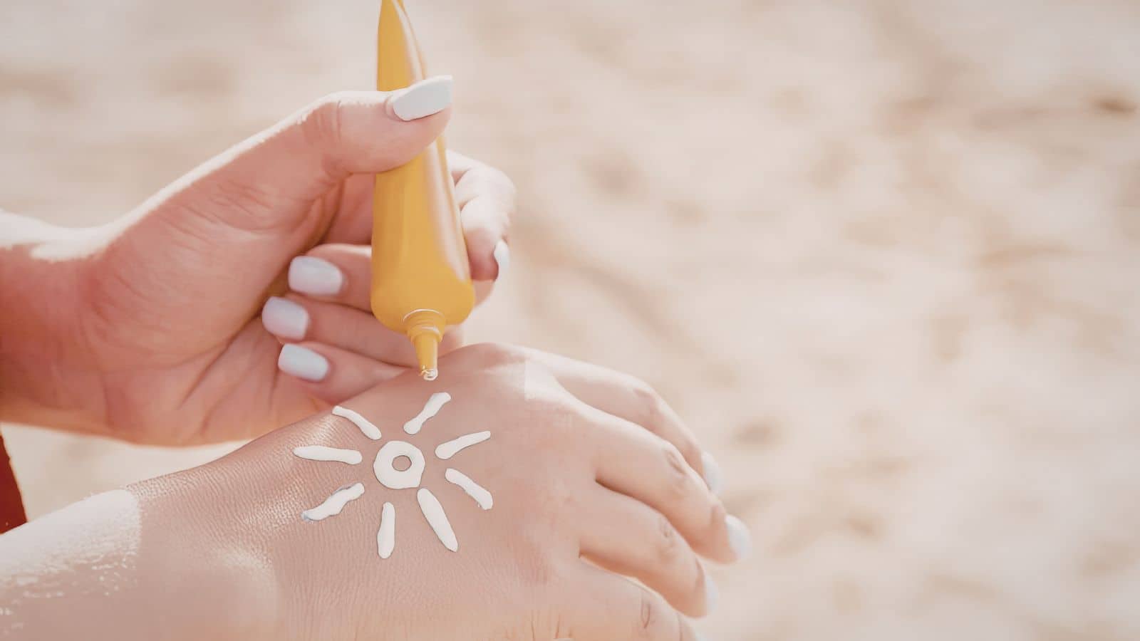 Homemade Sunscreen: घर पर ऐसे बनाएं नेचुरल सनस्क्रीन, धूप से रहेगी स्किन सेफ
