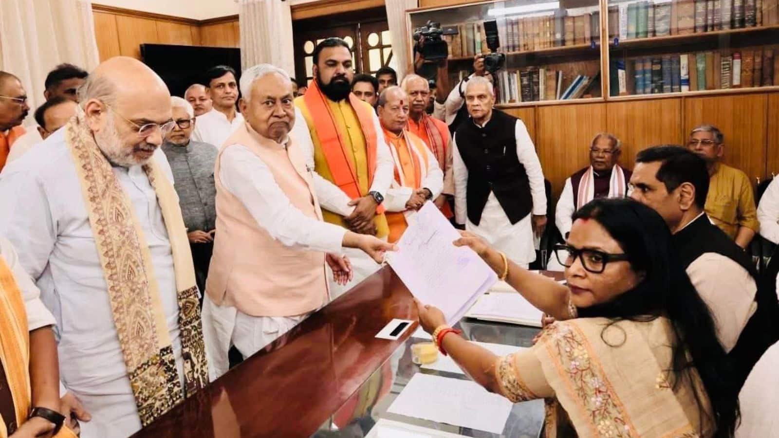 Bihar: नीतीश कुमार ने नितिन नबीन के साथ राज्यसभा का नामांकन किया दाखिल, अमित शाह भी रहे मौजूद