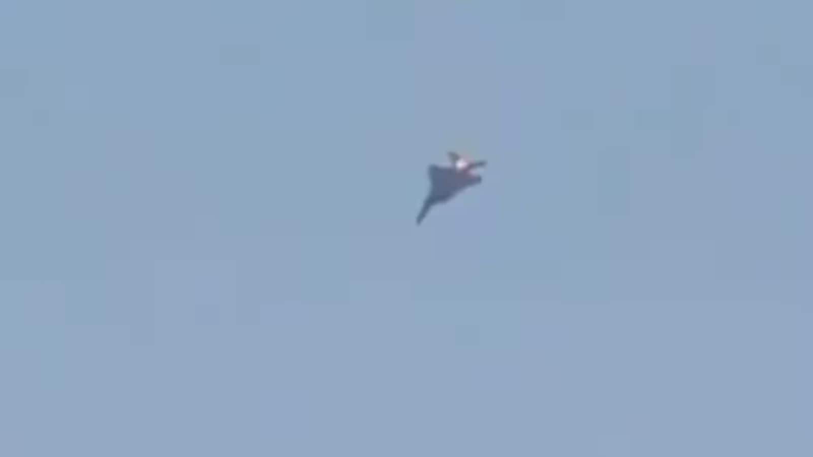 F-15 Fighter Jet Crashed: कुवैत में अमेरिकी फाइटर जेट F-15 हुआ क्रैश, कतर की राजधानी दोहा में जोरदार धमाकों से दहशत