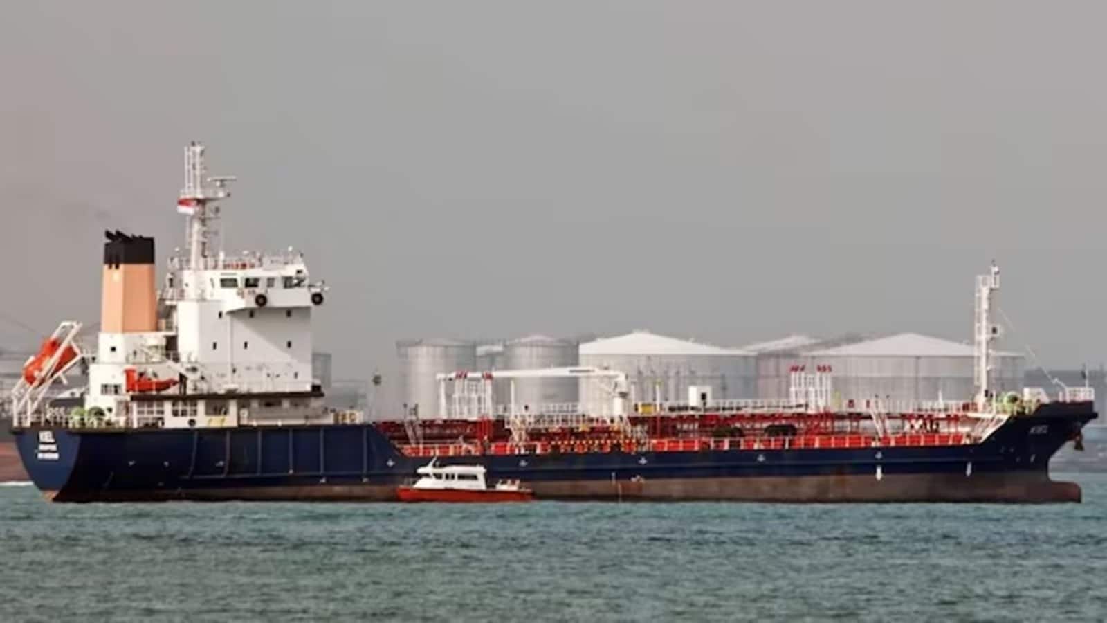 ऊर्जा संकट के बीच रूस का बड़ा फैसला, 1 अप्रैल से रोकेगा गैसोलीन का निर्यात