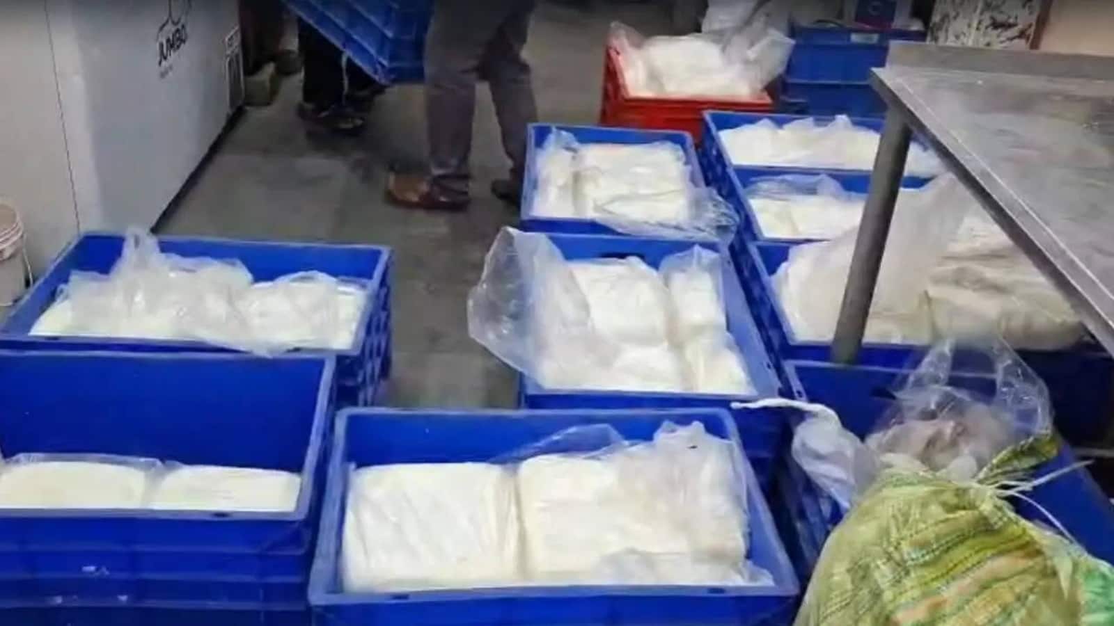 Hyderabad Raid: सिकंदराबाद में फूड माफिया पर बड़ी कार्रवाई, 2600 किलो मिलावटी पनीर जब्त